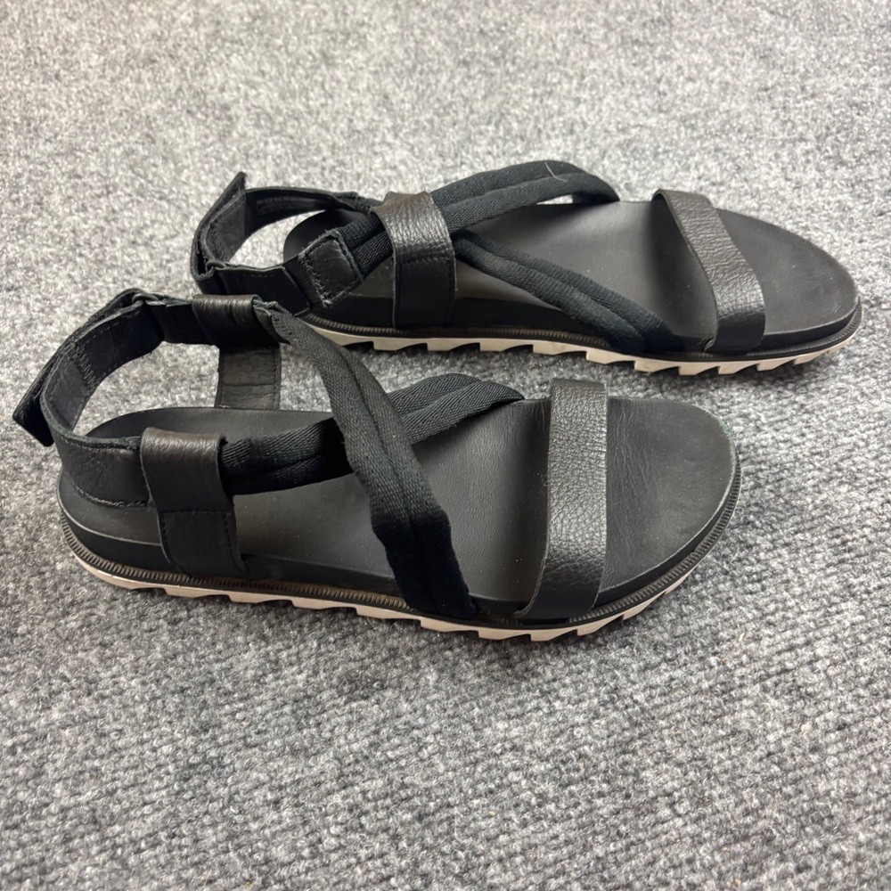 SOREL Women’s Black/White Roaming Decon Sandal size: 8